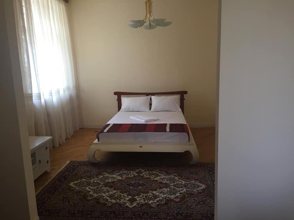 Holiday Home Ереван Экстерьер фото